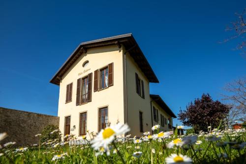 Riforano House | VILLA BOTTERA - Jacuzzi & Private Garden