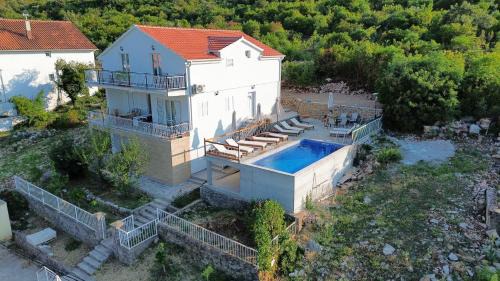 Vranovici Apartment | Villa Bubanja with shared pool