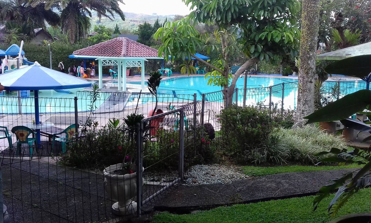 Cipanas Villa | Villa Bukit Danau Lot 13