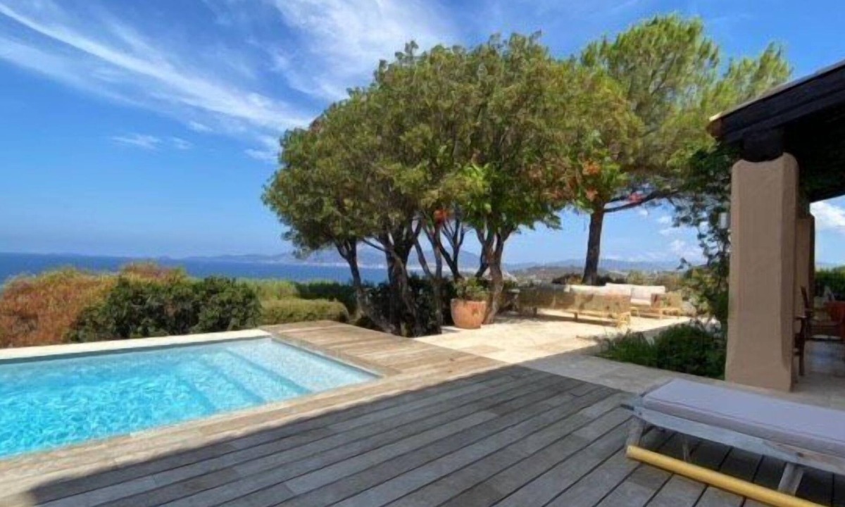Molini Apartment | VILLA CAMELIA- 5 bedrooms, sea view, swimming pool
