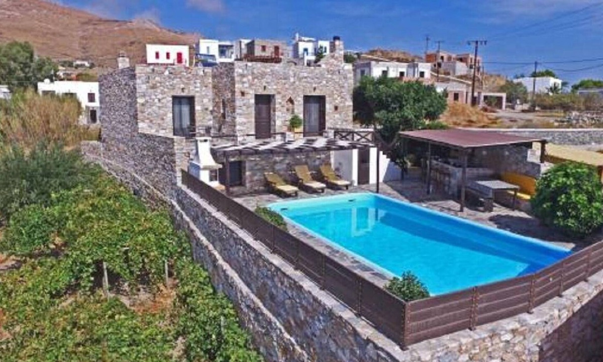 Megas Gialos House | Villa Camellia
