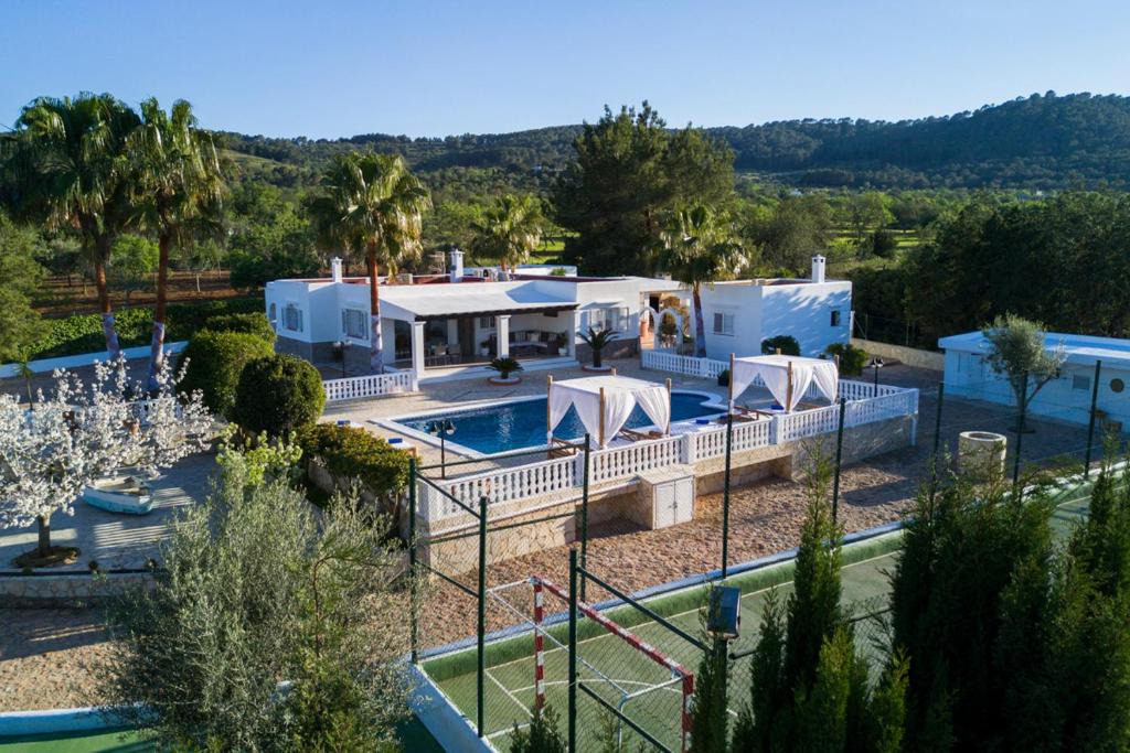Sant Rafael de Sa Creu Villa | Villa Can Raes
