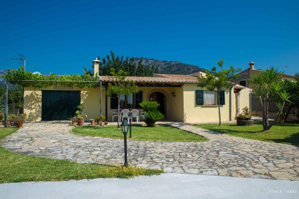 Campanet Villa | Villa Can Tabou with pool in Mallorca