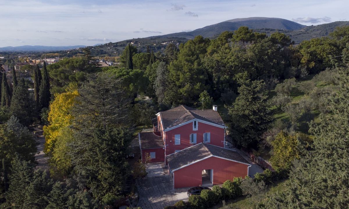 Foligno Villa | Villa Cappuccini, an oasis of peace and tranquility in Umbria