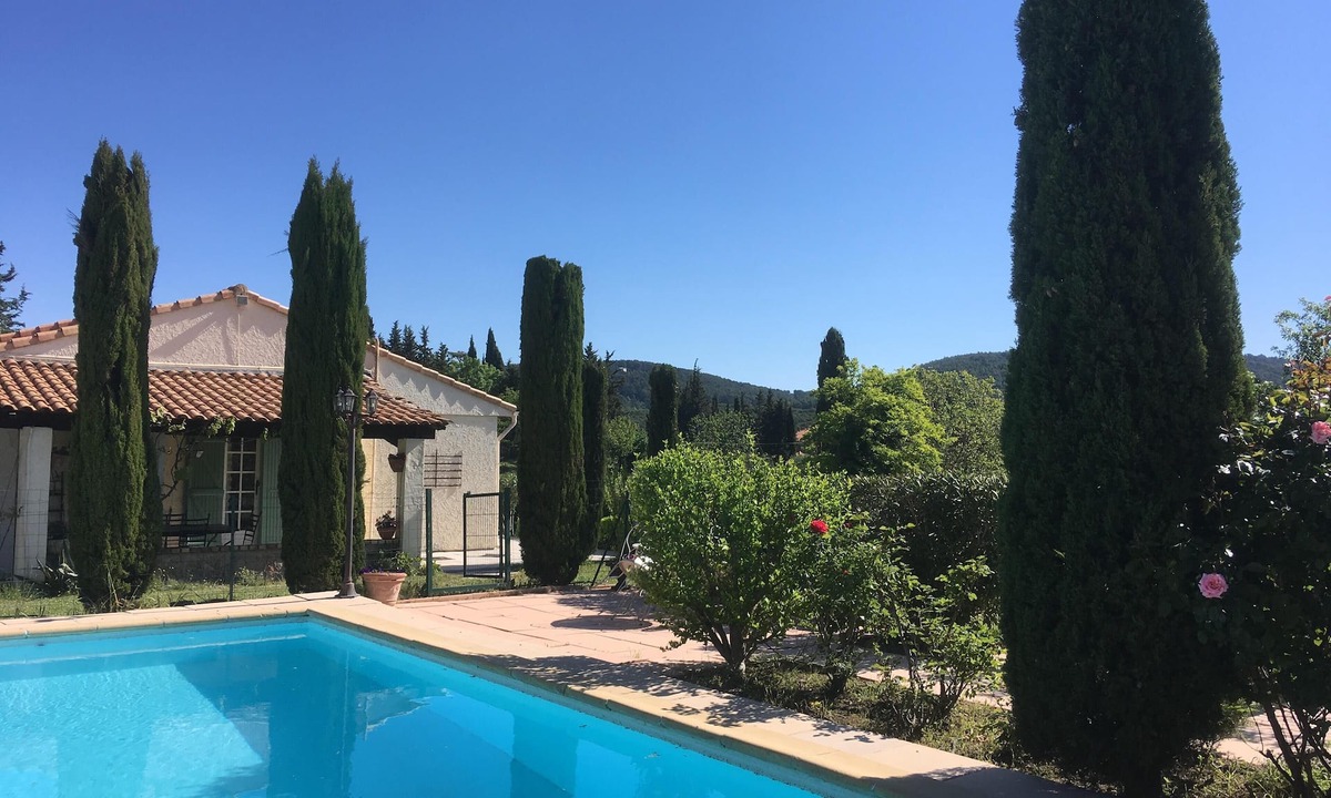 Flayosc Villa | Villa Caroline with air con, private pool in a delightful rural setting