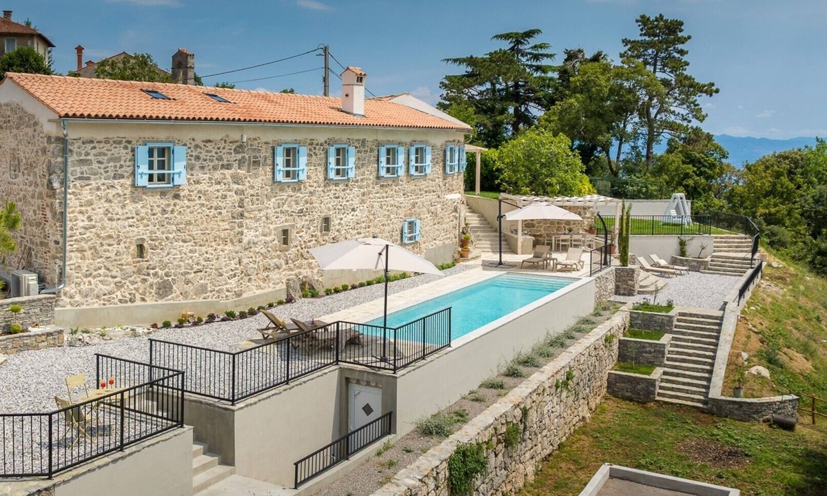 Veprinac Villa | Villa Castello di Papa – Luxury, Tradition, and Breathtaking Views in One - private pool, sauna, bocce court
