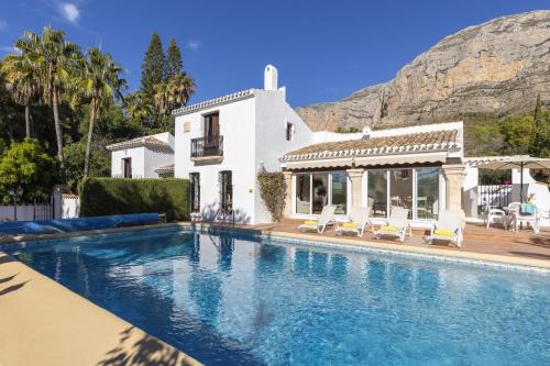 Montgo de Toscamar Villa | Villa Celestia
