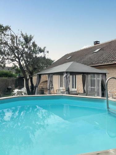 Saint-Martin-Longueau Villa | Villa charmante à Saint-Martin-Longueau avec piscine privée
