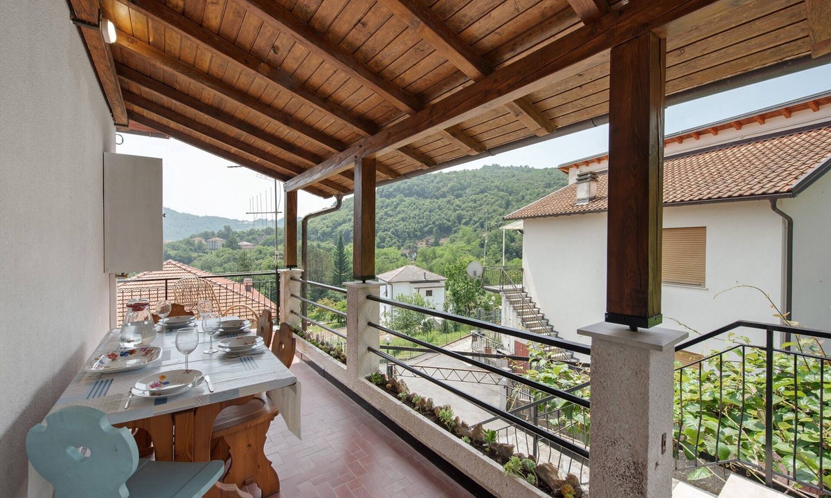 Lumarzo Apartment | Villa 'Chiara' with Mountain View and Private Terrace