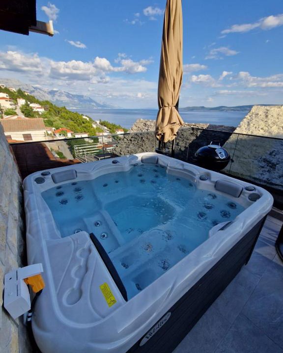 Mimice Villa | Villa Cico with jacuzzi