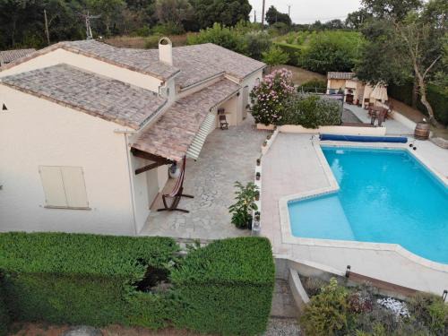 Pont-Saint-Esprit Villa | Villa climatisée avec piscine
