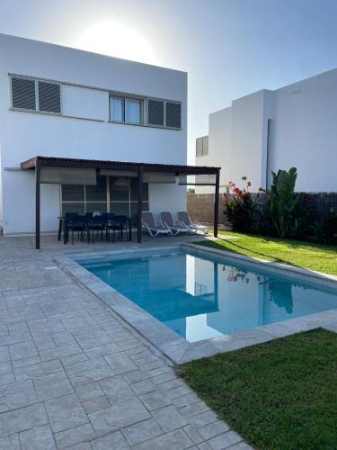 Cala'n Bosch Villa | Villa d’Aina * Propiedad privada con piscina