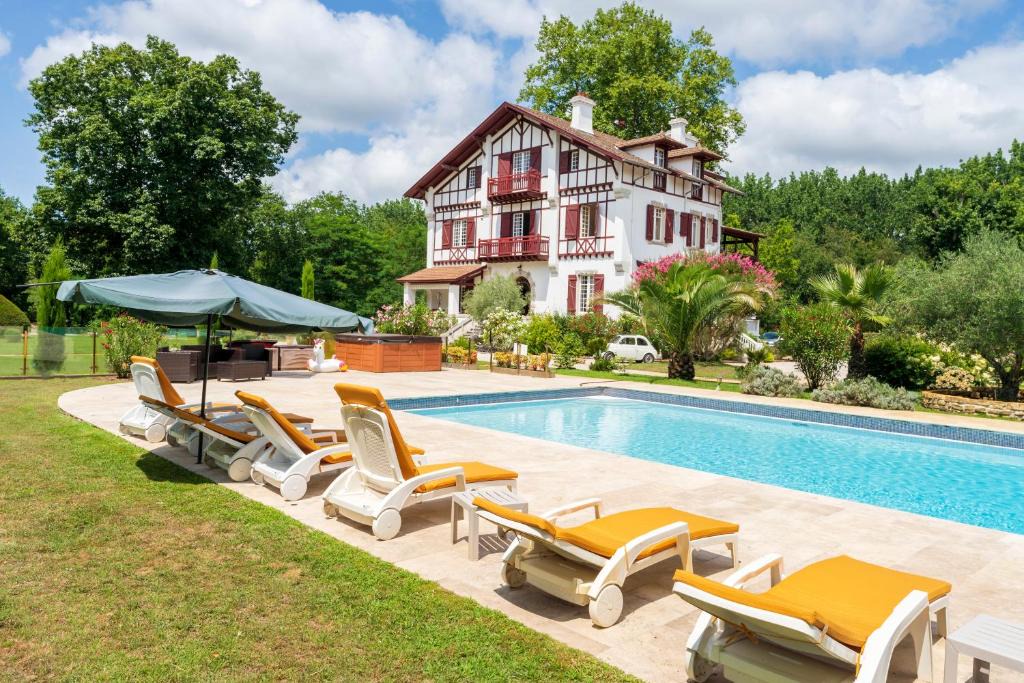 Soustons House | Villa d’Exception, Piscine, Parc