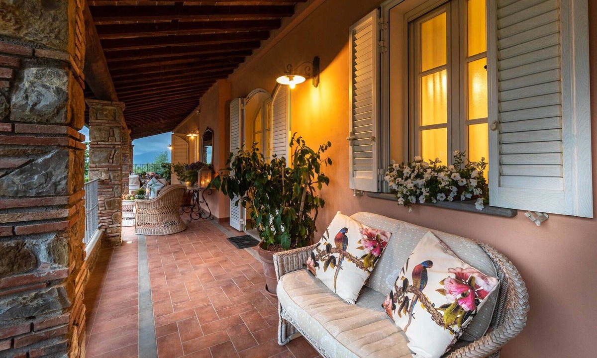 Capannori Villa | VILLA DANA, 4 bedrooms 4 bathrooms Retreat Villa with Private Swimming Pool and SPA