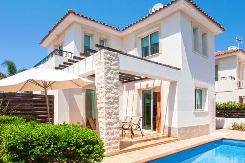 Pernera Villa | Villa Danata