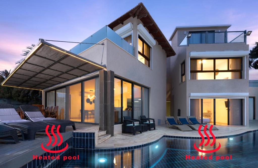 Eilat Villa | Villa Daniela 5BR heated pool וילה דניאלה 5 חדרי שינה בריכה מחוממת