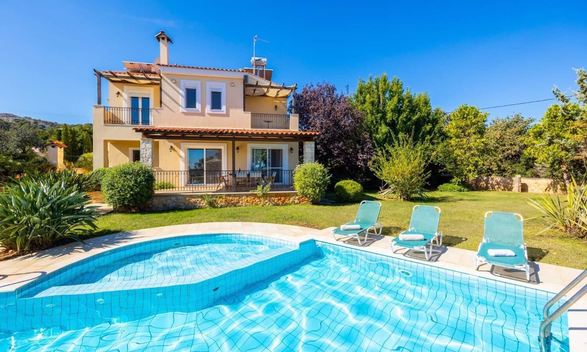 Gerani Villa | Villa Daphni - Four Bedroom Villa, Sleeps 8