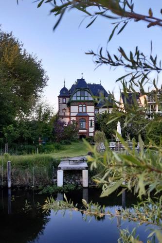 Muritz Apartment | Villa Daries - Ferienwohnung mit eigenem Müritzstrand