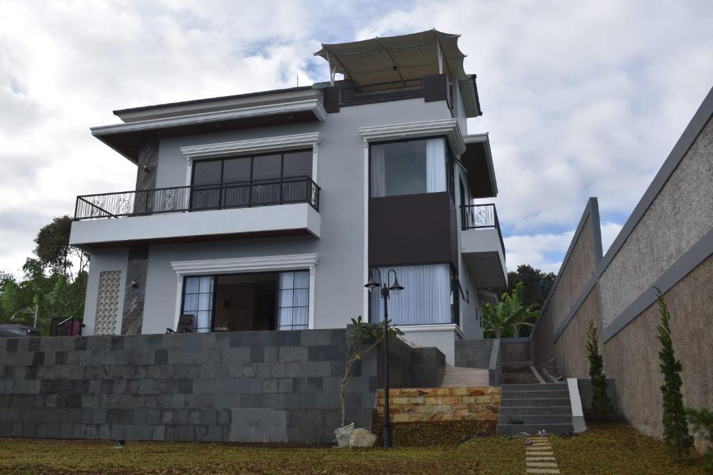 Megamendung Villa | Villa de Baggio