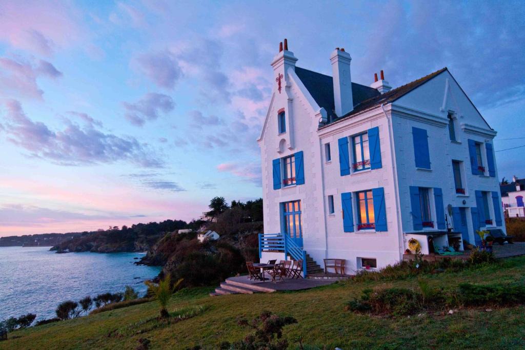 Le Palais Bed & Breakfast | Villa de Jade