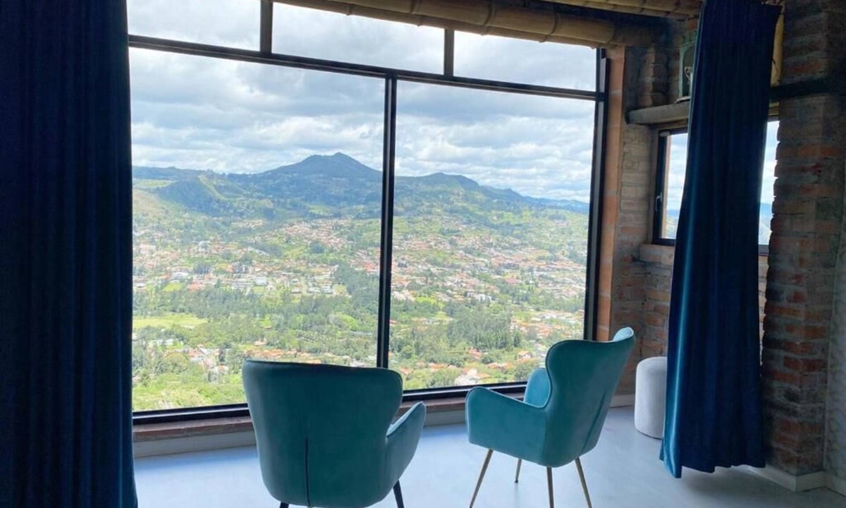 Cuenca Villa | Villa de Lujo en Cuenca con Vista Panorámica