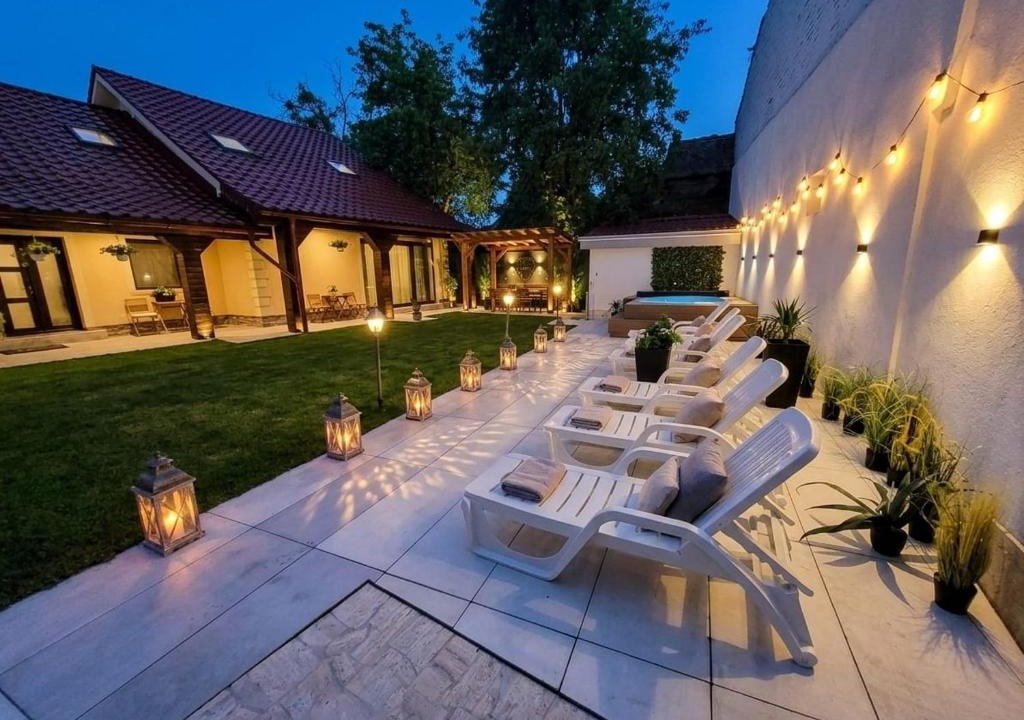 Oradea Villa | Villa DeaDorata