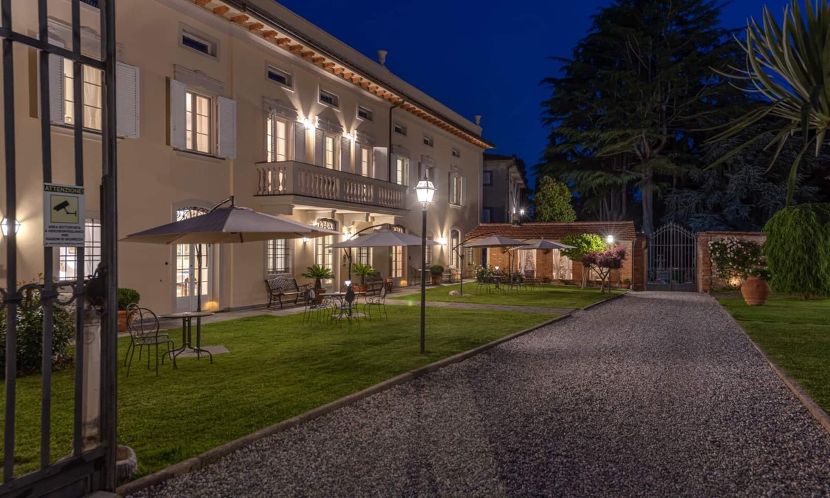 Santa Maria del Giudice House | Villa Del Papa
