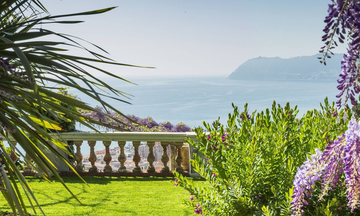 Alassio Bed & Breakfast | Villa della Pergola