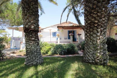 Caucana-finaiti-casuzze-finaiti Nord House | villa delle terrazze on the beach