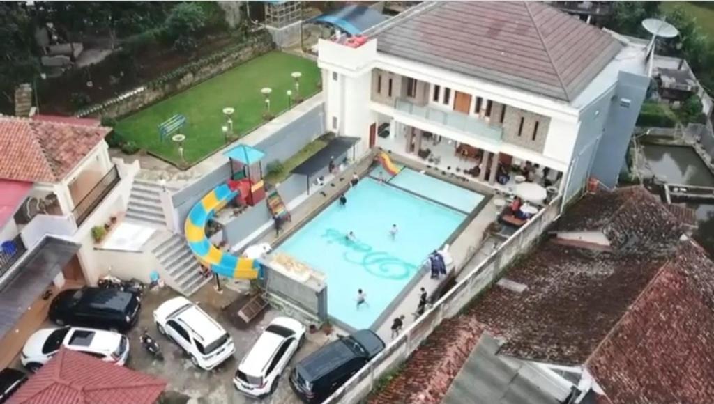 Cibiru Villa | villa Deris 7 kamar