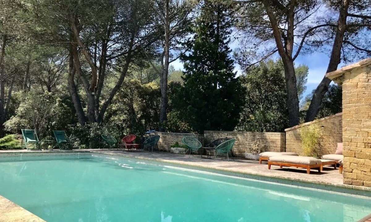 Cornillon-Confoux Villa | Villa des Baumes, 8 hectares of private estate, with swimming pool, in the heart of Provence