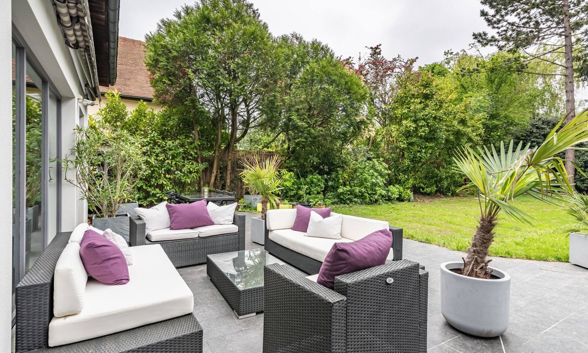 Le Celle-Saint-Cloud Villa | Villa des Puits - Welkeys