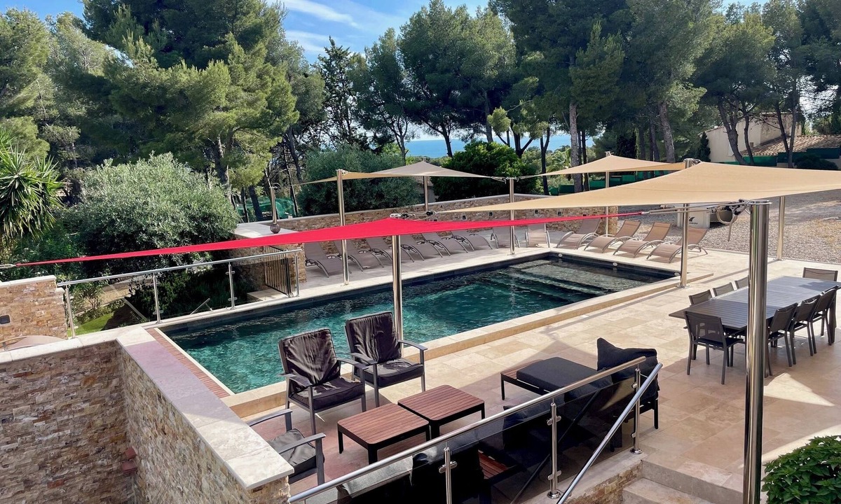 Sausset-les-Pins House | VILLA DESIGN 300M2, HEATED SWIMMING POOL, SEASIDE, 3500M2 OF FENCED GROUND