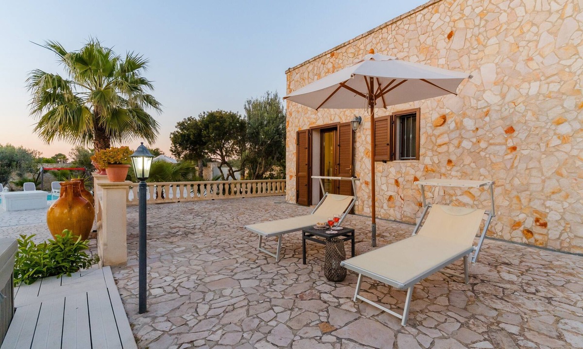 Marina di Mancaversa Villa | Villa Divina with Hot Tub and Private Pool