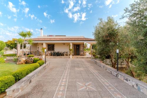 Muro Leccese House | Villa Domus Olea by Just Houses SRL