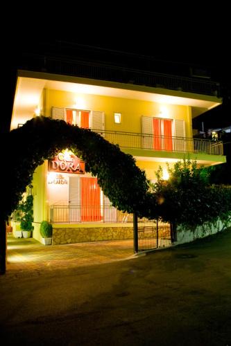 Tolo Apartment | Villa Dora