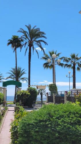 Les Baumettes Hotel | Villa Eden