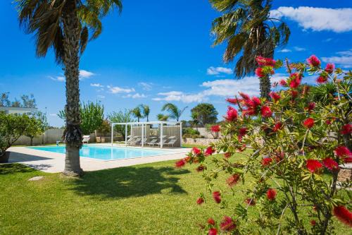 Muro Leccese Villa | Villa El Capitano With Garden And Pool - Happy Rentals