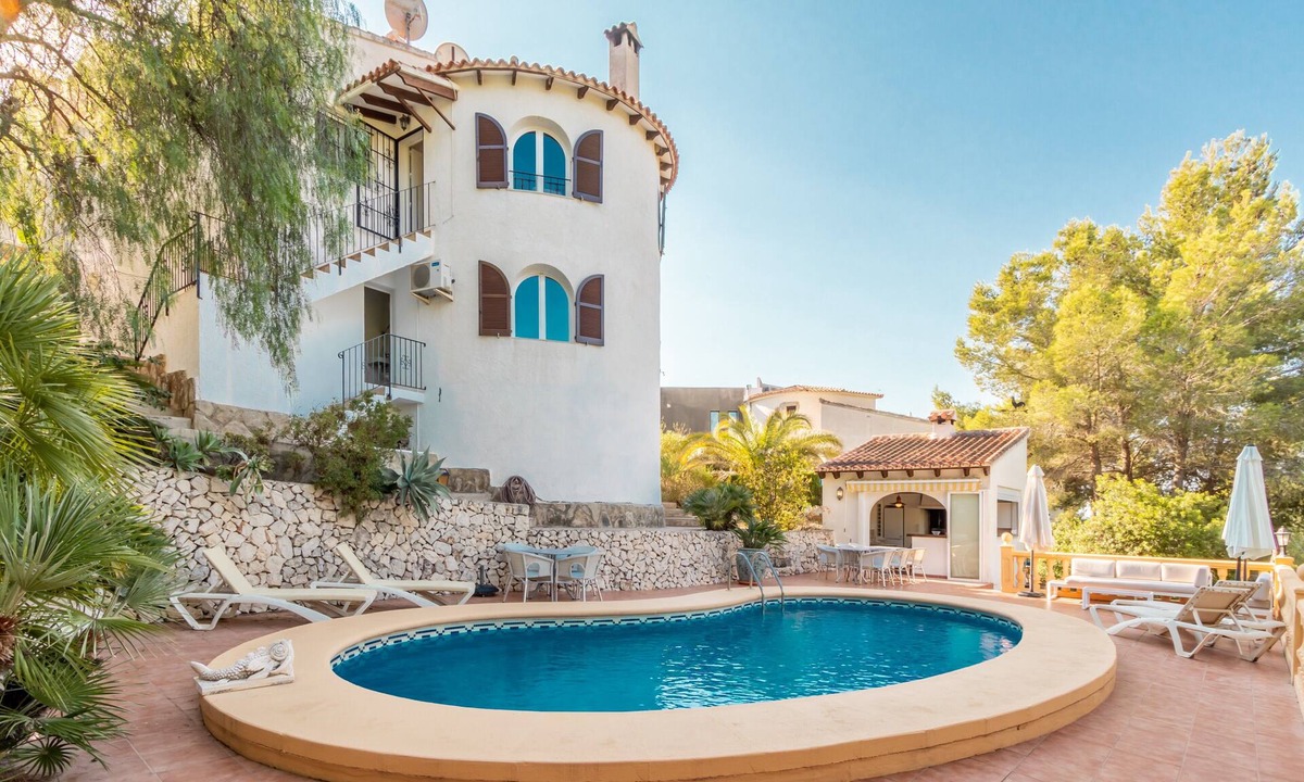 Fanadix Villa | Villa "El Refugio" with Sea and Mountain Views, Private Pool, A/C & WiFi