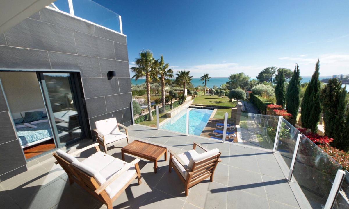 El Perello Villa | VILLA ELENA