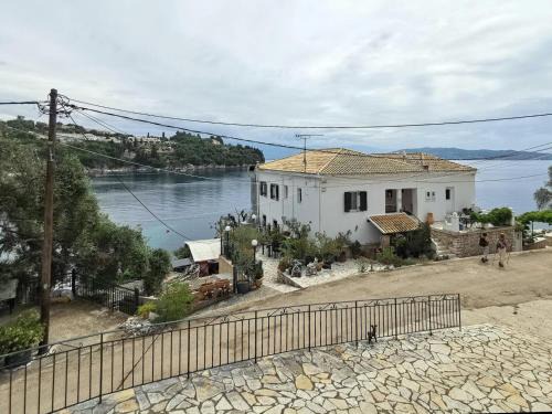 Agni Villa | Villa Elena