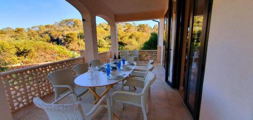 Cala Llombards Villa | Villa Embarcadero