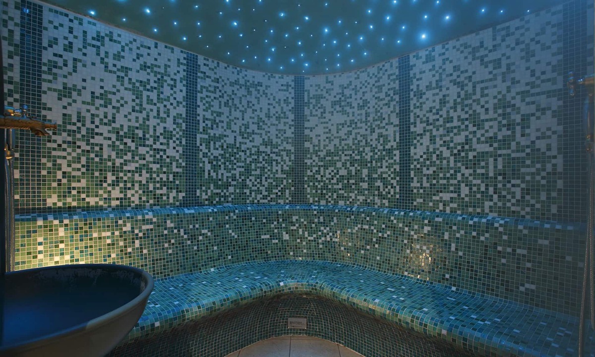 Palu Hotel | Villa Emma