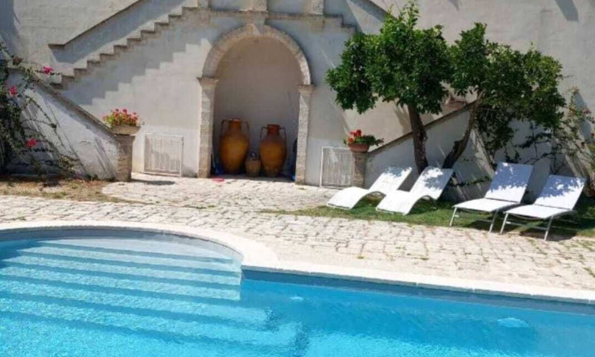 Latiano Villa | Villa Encantaimeto dimora Bouganville.