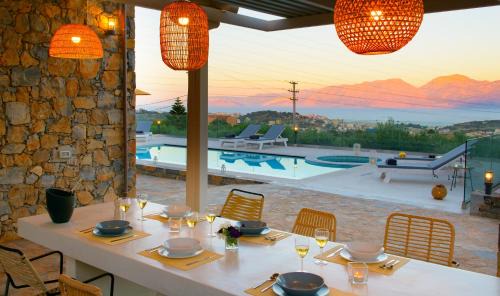 Agios Nikolaos Town Villa | Villa Enigma