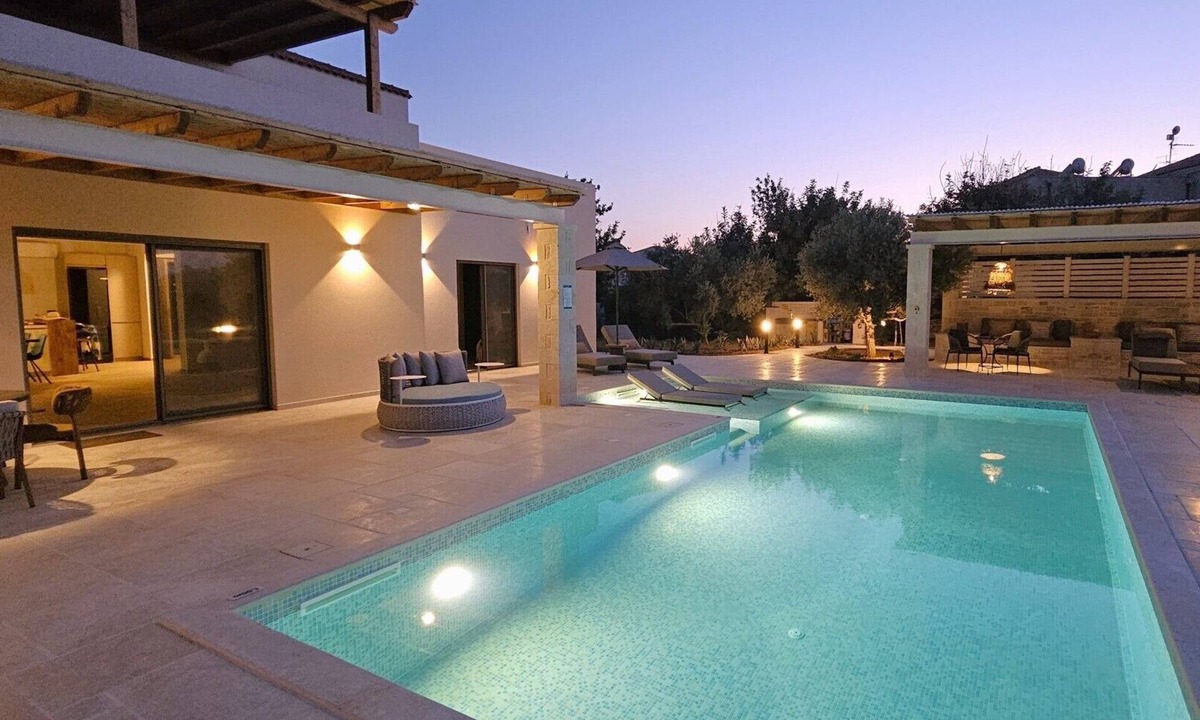 Asteri Villa | Villa Ephelia, relaxation in the olive grove, with sea view, Pool can be heated.