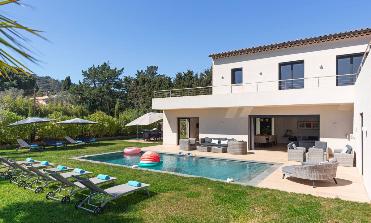 Cote d'Azur- French Riviera Villa | Villa Era Summary: Vi