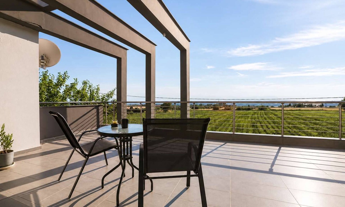 Thermi House | Villa Erytha - Serene Retreat with Views & Garden