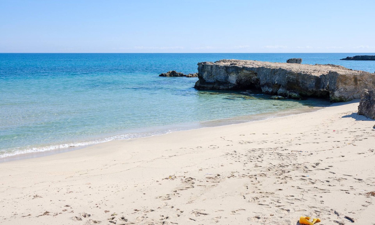 Torre Specchia Ruggeri Villa | Villa Esperanza Torre Specchia close to the Beach with Garden & Terrace