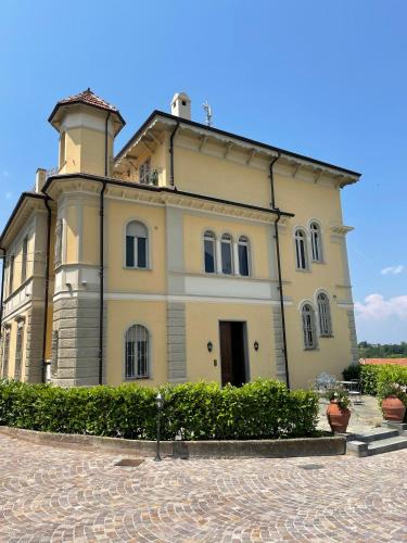 Montechiaro dʼAsti Apartment | Villa Esedra